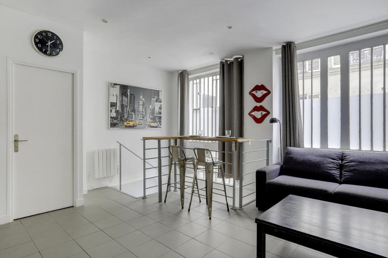 170 Suite Angouleme Large Duplex Style Apt With1 Bdr Paris Central Экстерьер фото
